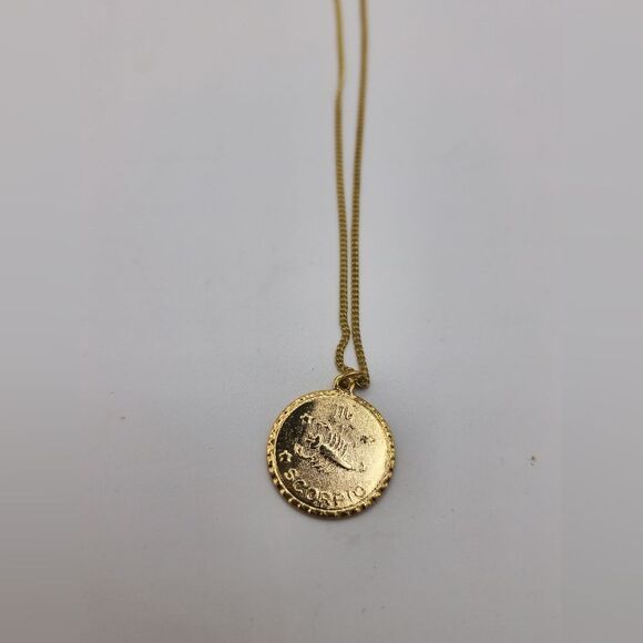 Signed Gold Necklace with circle Scorpio pendant - Picture 3 of 8